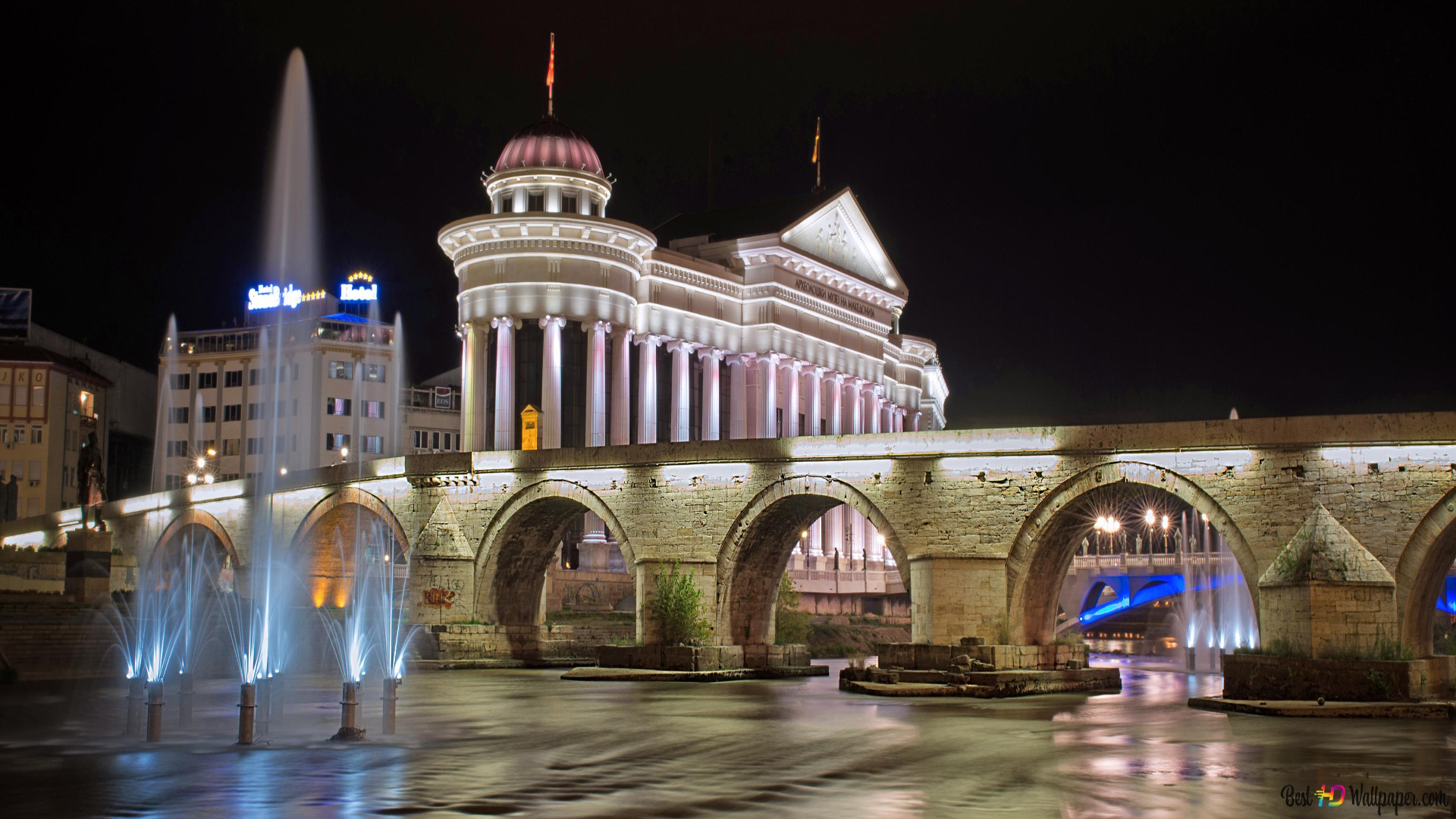 Free walking tour in Skopje, Macedonia - Stone Bridge and Vardar River at night